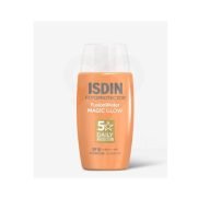 Proporciona a tu piel un efecto glow al instante con Fusion Water MAGIC GLOW SPF 50, el protector solar facial con protección Full Spectrum que protege frente a la radiación UVB/UVA, luz azul, IR-A y la polución. Su textura ultrafluida facilita la aplicación y se absorbe de forma inmediata, aportando hidratación y luminosidad a la piel.
