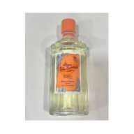 El Agua de Colonia Concentrada Álvarez Gómez, es una combinación armónica de esencias naturales de origen mediterráneo. Todos ellos de la mejor calidad. Su aroma comienza con una mezcla de bergmota y limón, seguido de la esencia principal de almendra y flor de naranjo.Finalmente las notas amaderadas y almizcle, hacen un colonia duradera en el tiempo. Sentirse bien nunca había sido tan fácil gracias a nuestros productos.