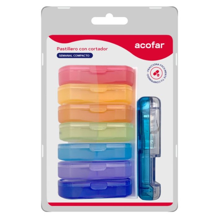 Pastillero semanal compacto con cortador para personas que requieren una gran ingesta de medicación. Permite separar las tomas mediante módulos diarios de distintos colores en función del momento del día (mañana y tarde-noche).